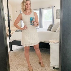🛑 SOLD Adorable Lace Dress Size M